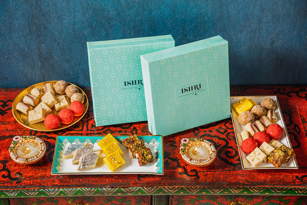 Christmas Gift Hampers: TajSATS