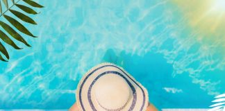 Saturday Brunch, Barbeque & Drinks by the Poolside