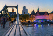 Frankfurt’s History, Skyline Views and Charming Cafes Frankfurt’s History
