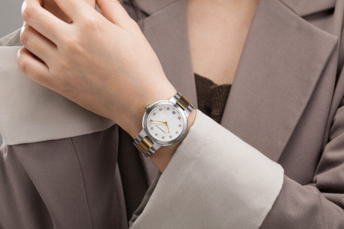 A 42107 BI03 M_WRIST.jpg