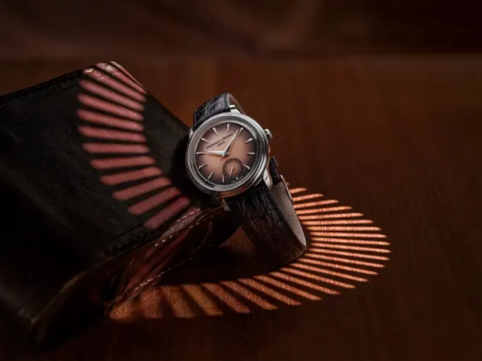 Frederique Constant Classics Moneta Handwinding with smoked salmon gradient dial Frederique Constant Classics Moneta Handwinding with smoked salmon gradient dial
