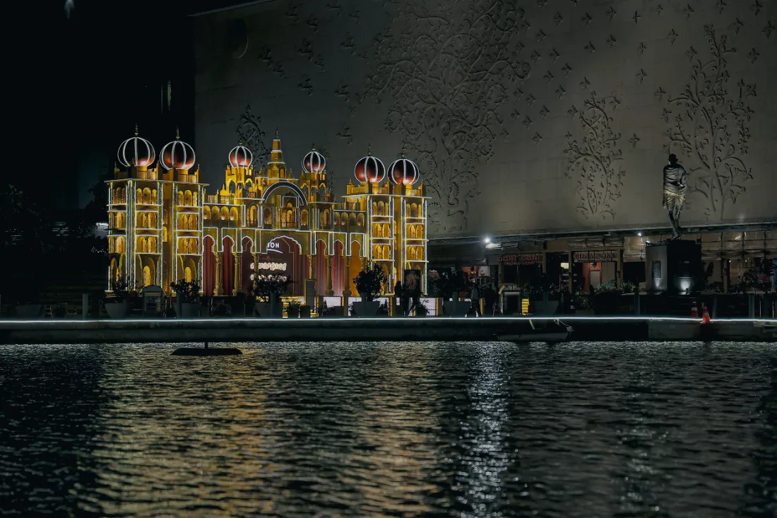 Lit-up palace décor by the lake at Orion Mall at Brigade Gateway, Bengaluru
