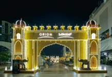 Orion Malls Celebrate the Festive Season With Ramayana-Inspired Décor in Bengaluru Illuminated palace-style gateway at Orion Mall, Bengaluru, for the festive season