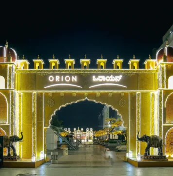 Orion Malls Celebrate the Festive Season With Ramayana-Inspired Décor in Bengaluru Illuminated palace-style gateway at Orion Mall, Bengaluru, for the festive season